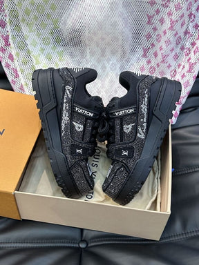 Tênis Louis Vuitton LV Trainer MaxI Black Crystal