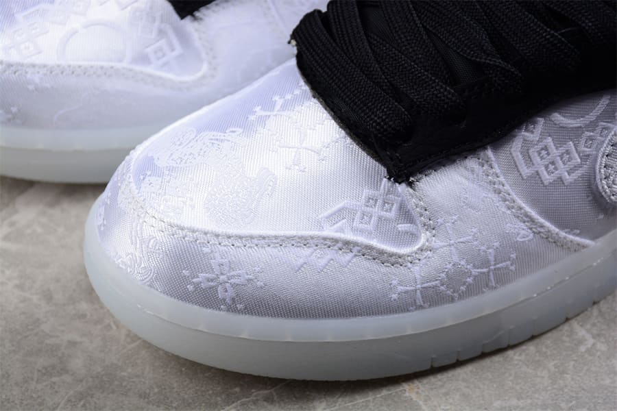 Tênis Nike Dunk Low Clot x Fragment Design