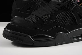 Tênis Air Jordan 4 Black Cat