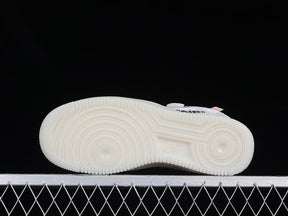 Tênis Nike Air Force 1 Low Off-White