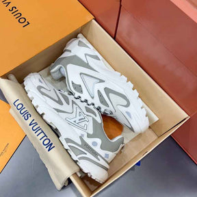 Tênis Louis Vuitton Runner Tatic White