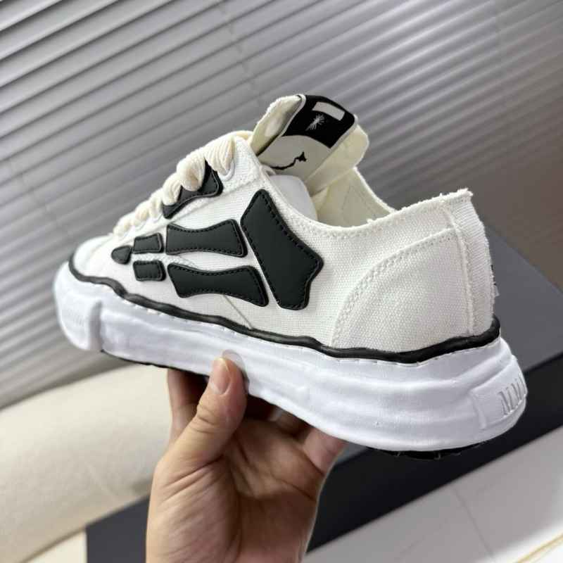 Tênis Amiri Bones x Maison Mihara Yasuhiro White