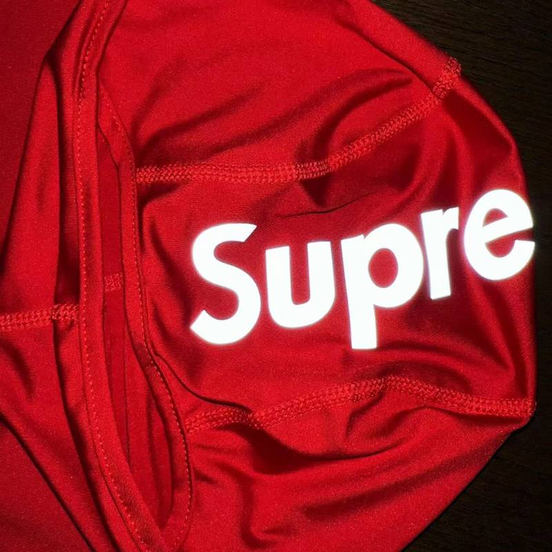 Balaclava Supreme 3M Reflective Logo Vermelha