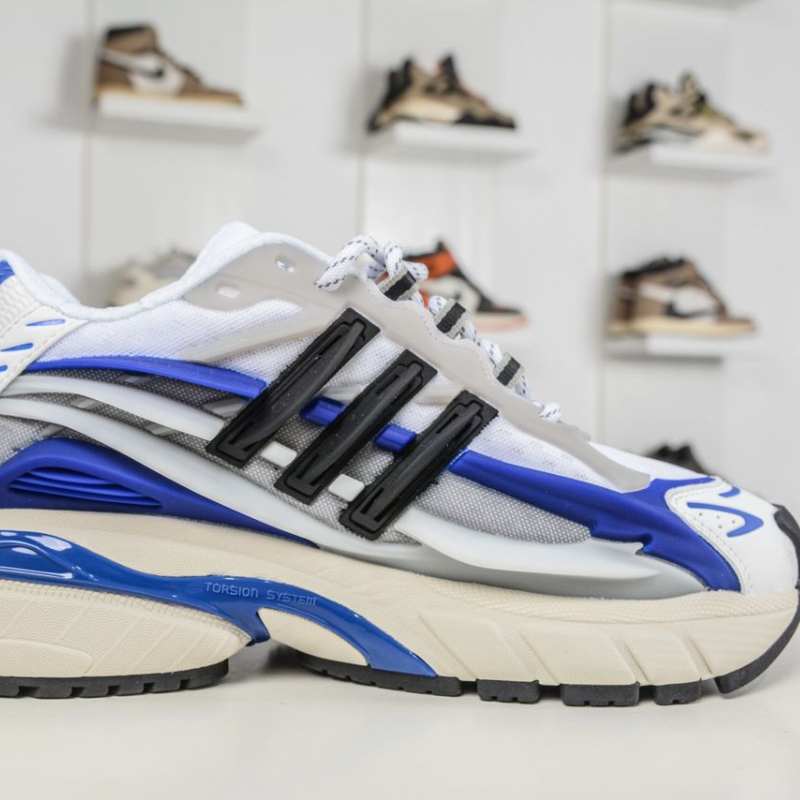 Tênis Pharrell Williams x Adidas Adistar Jellyfish Team Royal Blue