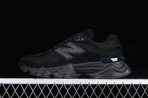Tênis New Balance 9060 Triple Black
