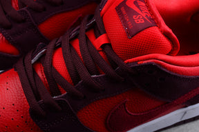 Tênis Nike SB Dunk Low Cherry