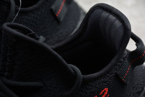 Tênis Adidas Yeezy 350 V2 Black Red