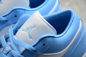 Tênis Jordan 1 Low UNC