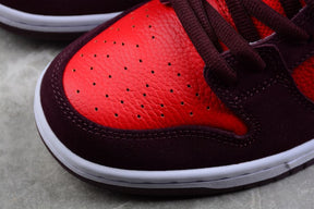 Tênis Nike SB Dunk Low Cherry