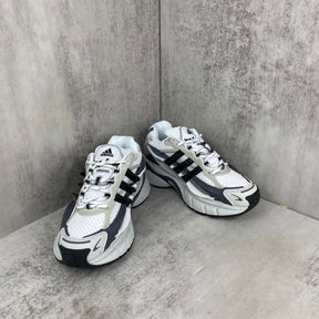 Tênis Pharrell Williams x Adidas Adistar Jellyfish Solid Grey