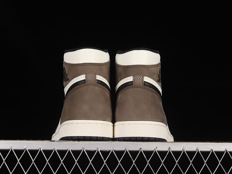 Tênis Air Jordan 1 High Dark Mocha