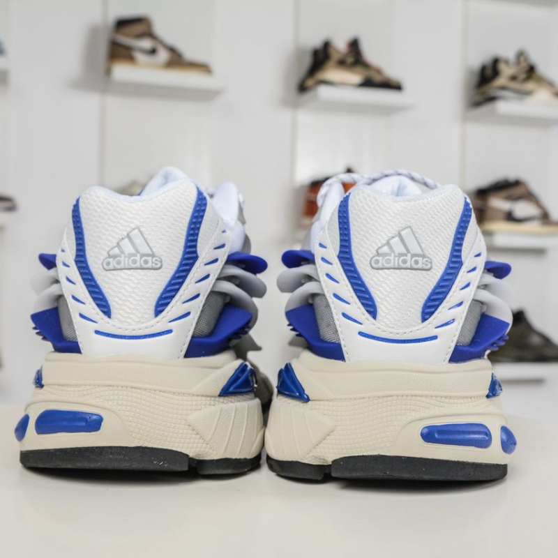 Tênis Pharrell Williams x Adidas Adistar Jellyfish Team Royal Blue