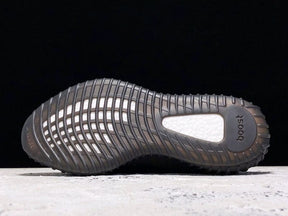 Tênis Adidas Yeezy 350 V2 Oreo