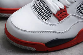 Tênis Air Jordan 4 Fire Red