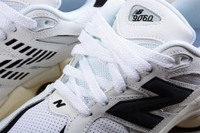 Tênis New Balance 9060 White Black