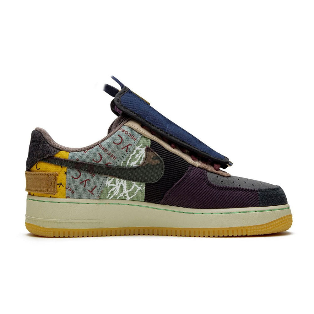 Tênis Nike Air Force 1 x Travis Scott Cactus Jack