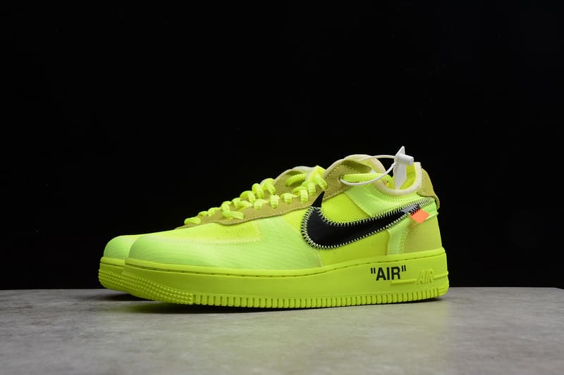 Tênis Air Force 1 Low Off-White Volt