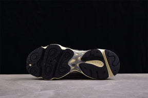 Tênis New Balance 1000 Silver Metallic Black