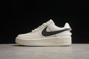 Tênis Nike x Ambush Air Force 1 Low Phantom