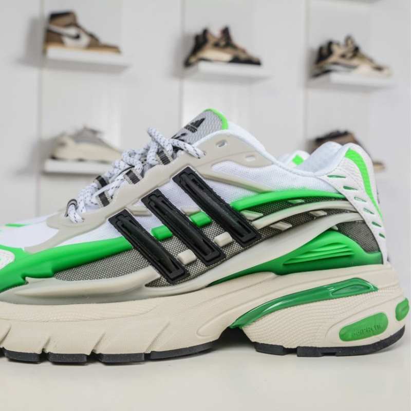 Tênis Pharrell Williams x Adidas Adistar Jellyfish Team Real Green