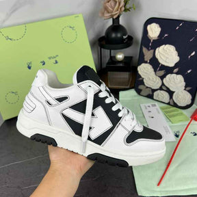 Tênis Off-White Out of Office White Black