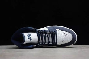 Tênis Air Jordan 1 High Midnight Navy (2020)
