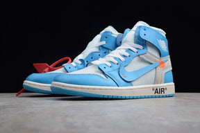Tênis Air Jordan 1 High x Off-White UNC