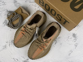 Tênis Adidas Yeezy 350 V2 Sand Taupe