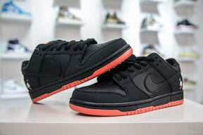 Tênis Nike Dunk Low Black Pigeon