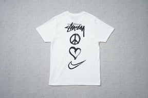 Camiseta Nike x Stussy Peace Love Swoosh