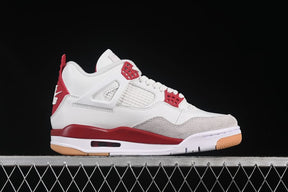 Tênis Air Jordan 4 Retro x Nike SB Varsity Red