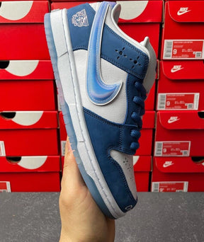 Tênis Nike Dunk Low Born x Raised