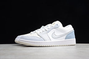Tênis Jordan 1 Low Paris