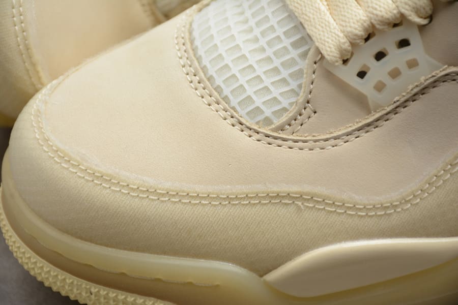 Tênis Air Jordan 4 Retro x Off-White Sail