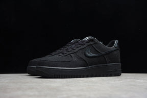 Tênis Nike x Stussy Air Force 1 Triple Black