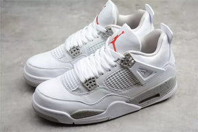 Tênis Air Jordan 4 Retro White Oreo