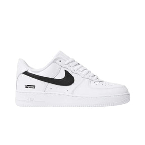 Tênis Air Force 1 Low White x Supreme