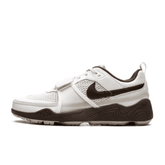 Tênis Nike Zoom Field x Travis Scott Jaxx Chocolate