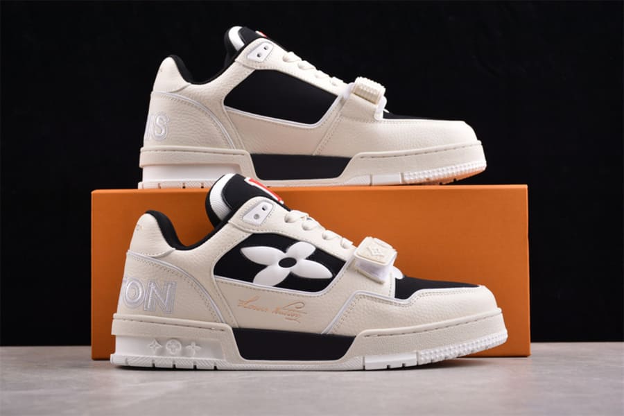 Tênis Louis Vuitton Trainer Black White Cream