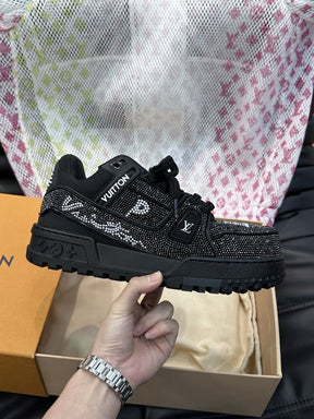 Tênis Louis Vuitton LV Trainer MaxI Black Crystal