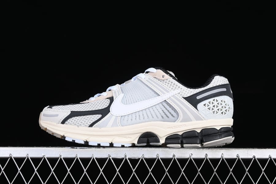 Tênis Nike Zoom Vomero 5 Supersonic