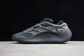 Tênis Adidas Yeezy 700 V3 Alvah