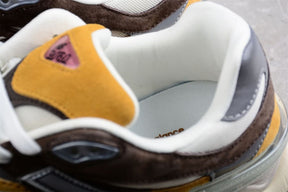 Tênis New Balance 9060 Workwear