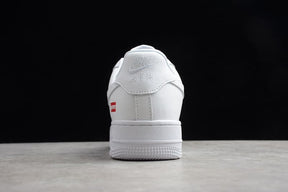 Tênis Nike Air Force 1 Supreme
