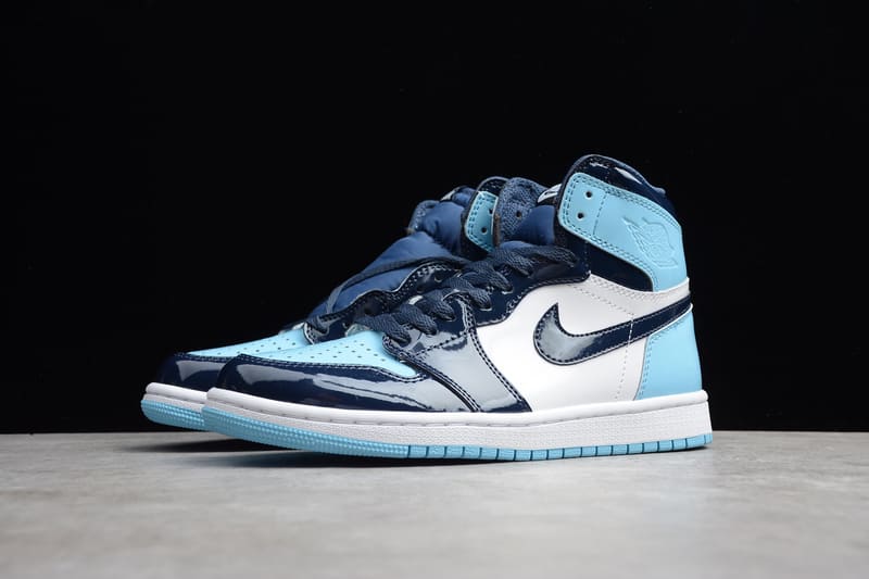 Tênis Air Jordan 1 High UNC Patent