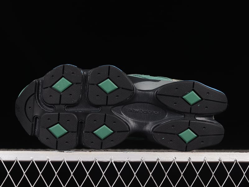 Tênis New Balance 9060 Team Forest Green