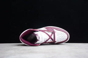 Tênis Air Jordan 1 High OG Bordeaux