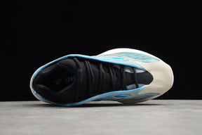 Tênis Adidas Yeezy 700 V3 Arzareth