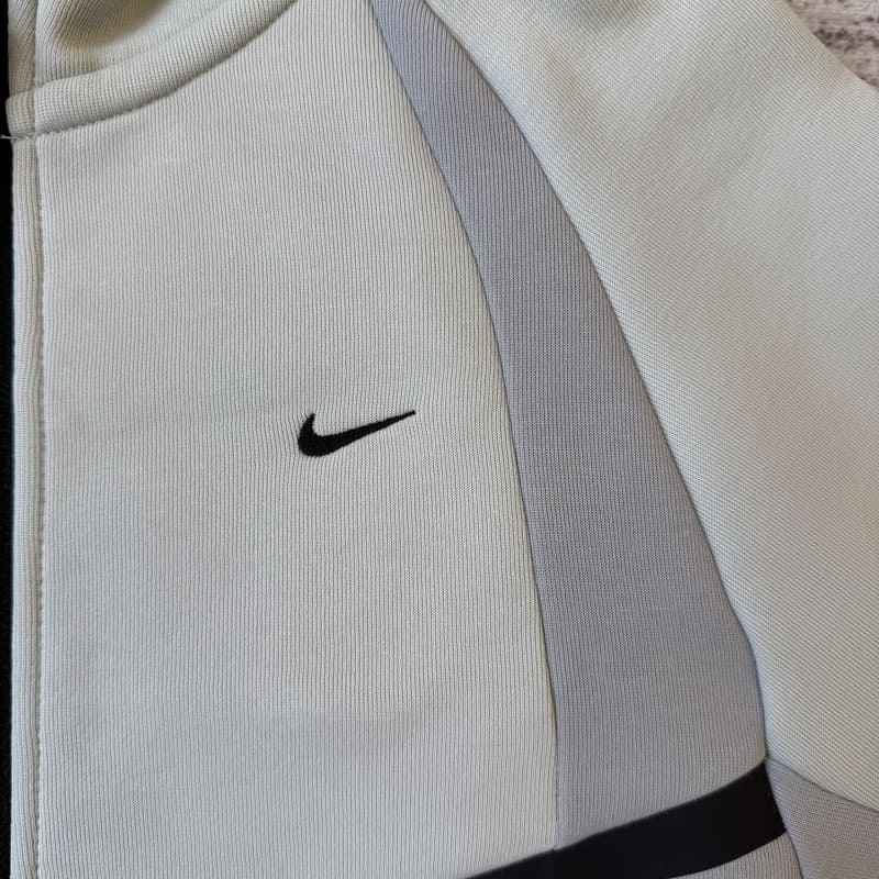 Conjunto Nike Tech Fleece Pro Wear Cinza