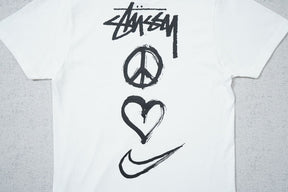Camiseta Nike x Stussy Peace Love Swoosh
